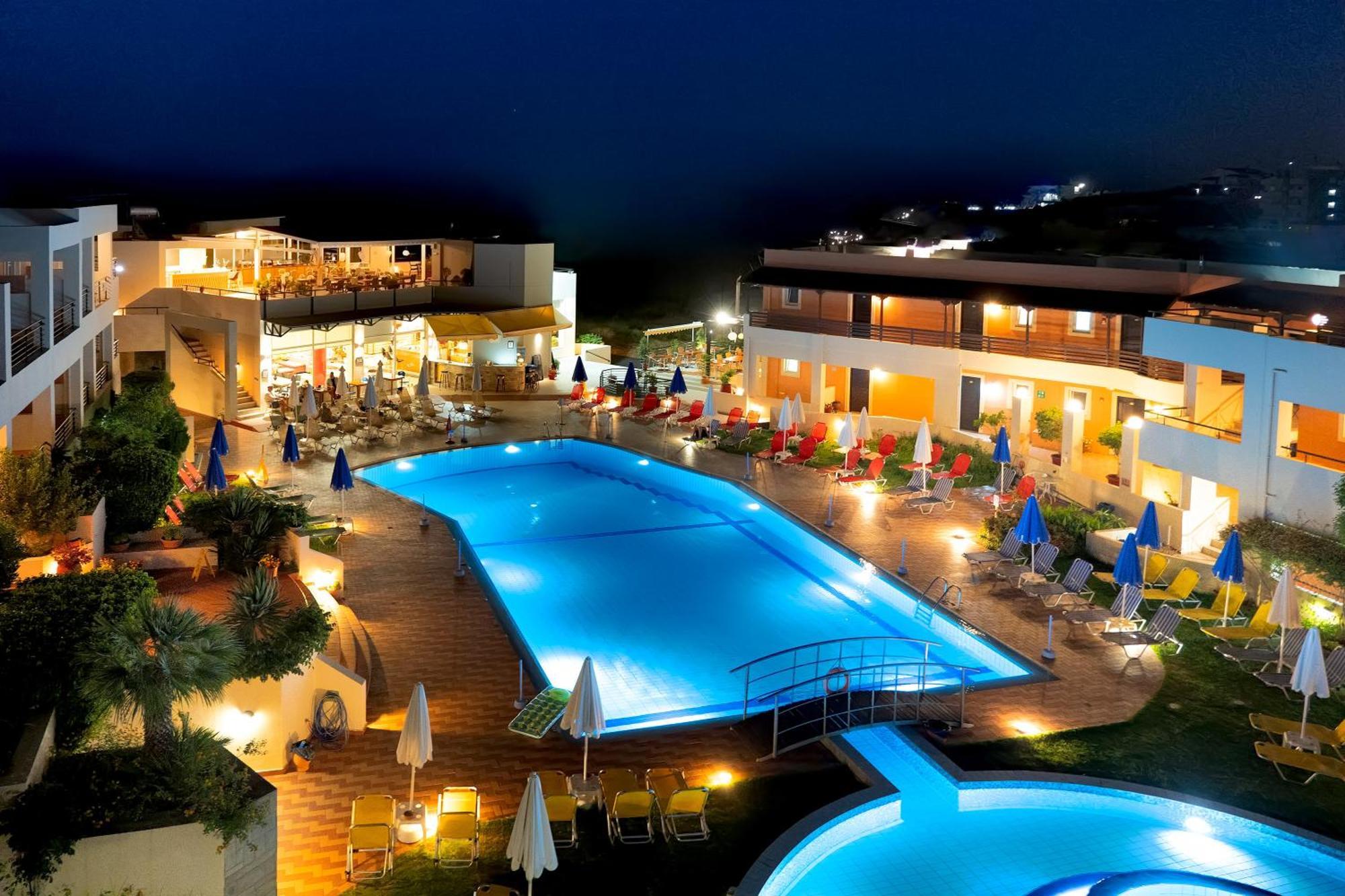 Pegasus Hotel Stalos Luaran gambar