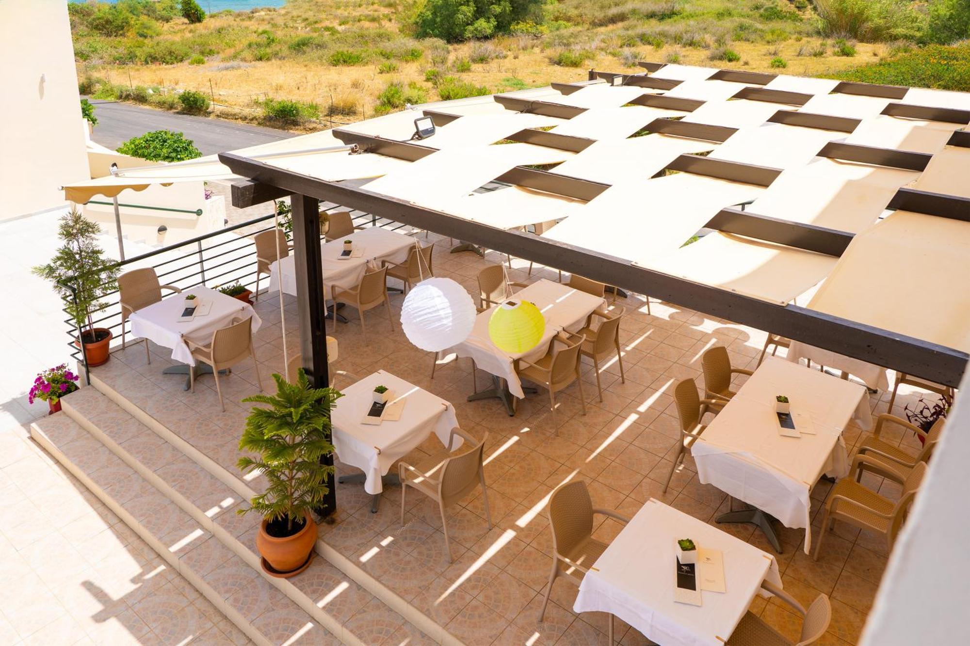 Pegasus Hotel Stalos Luaran gambar