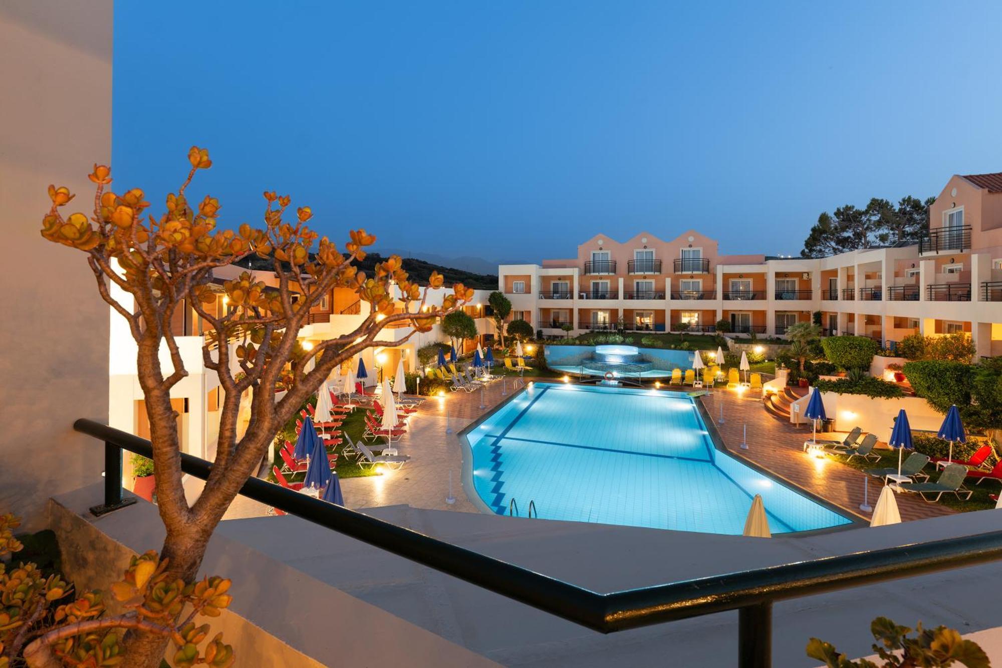 Pegasus Hotel Stalos Luaran gambar