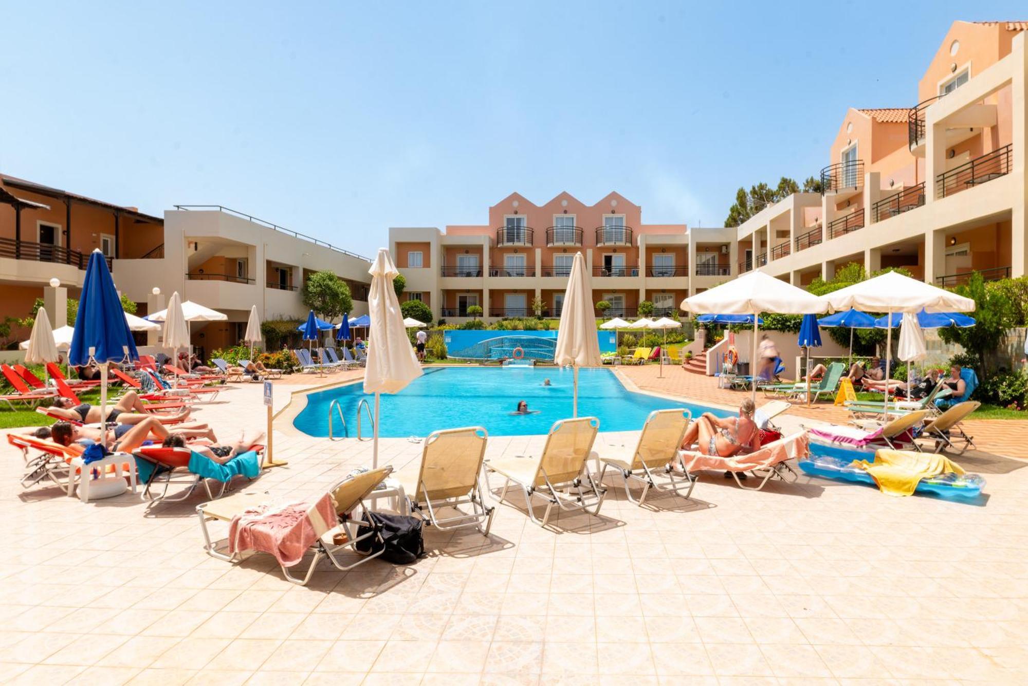 Pegasus Hotel Stalos Luaran gambar