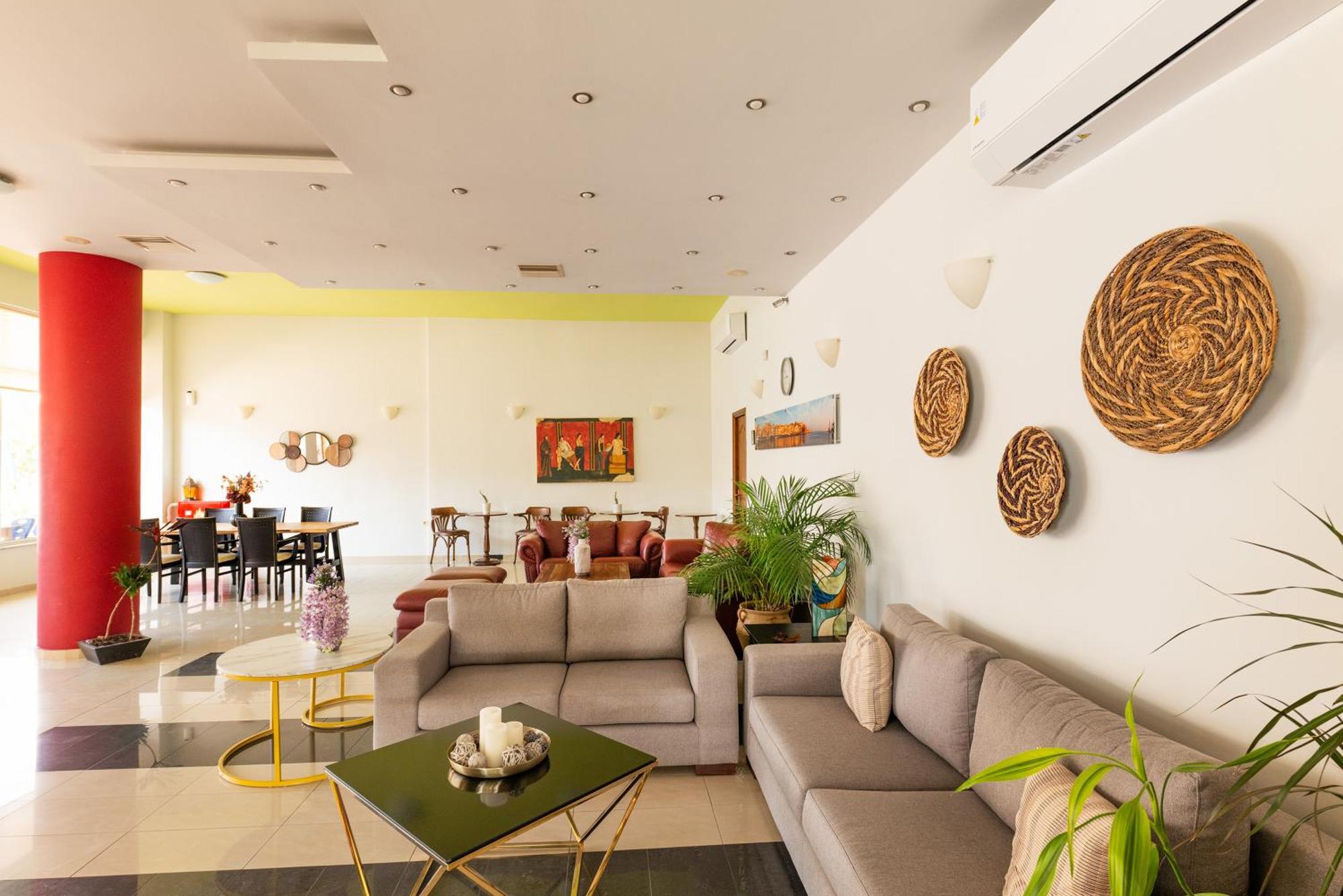 Pegasus Hotel Stalos Luaran gambar