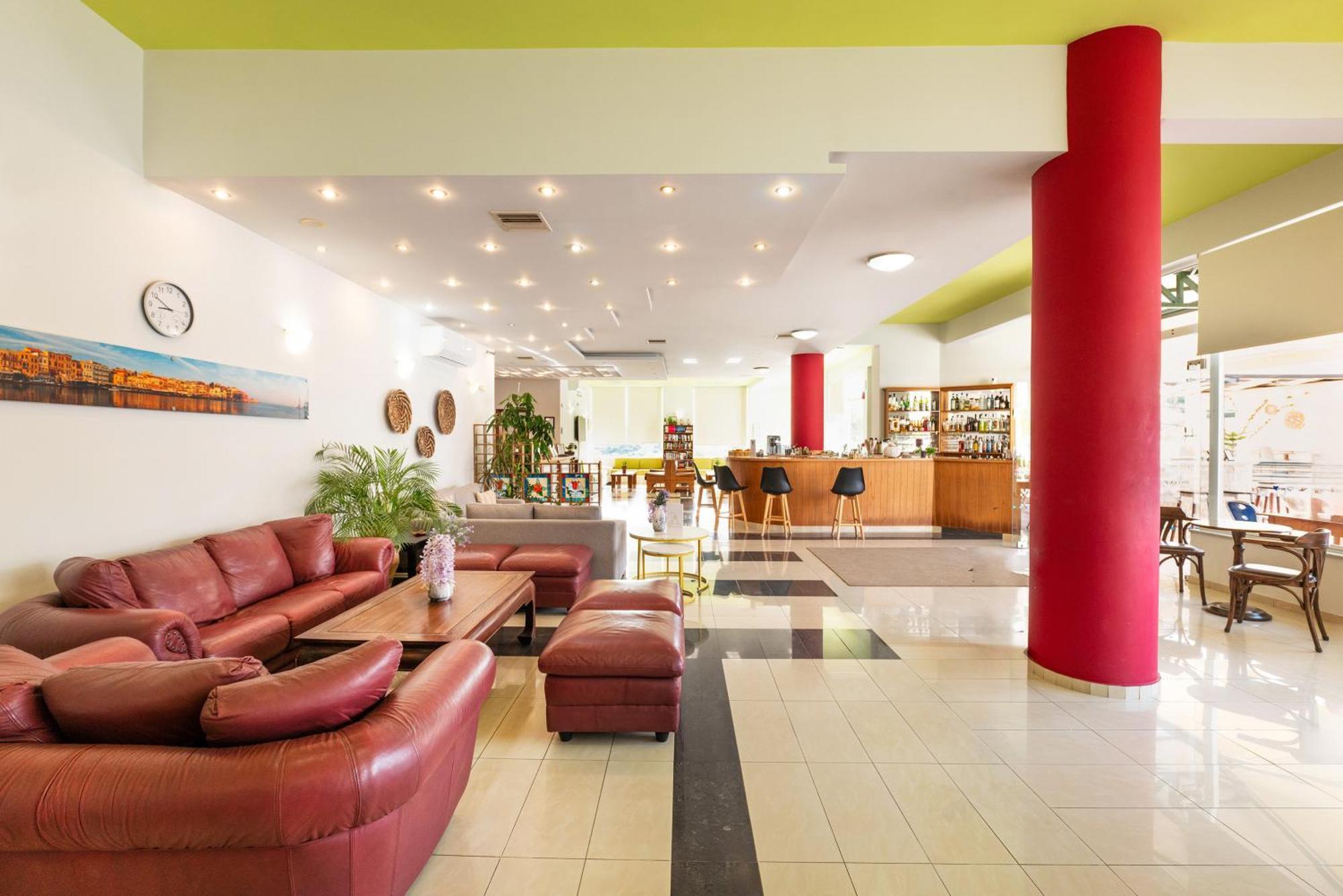 Pegasus Hotel Stalos Luaran gambar